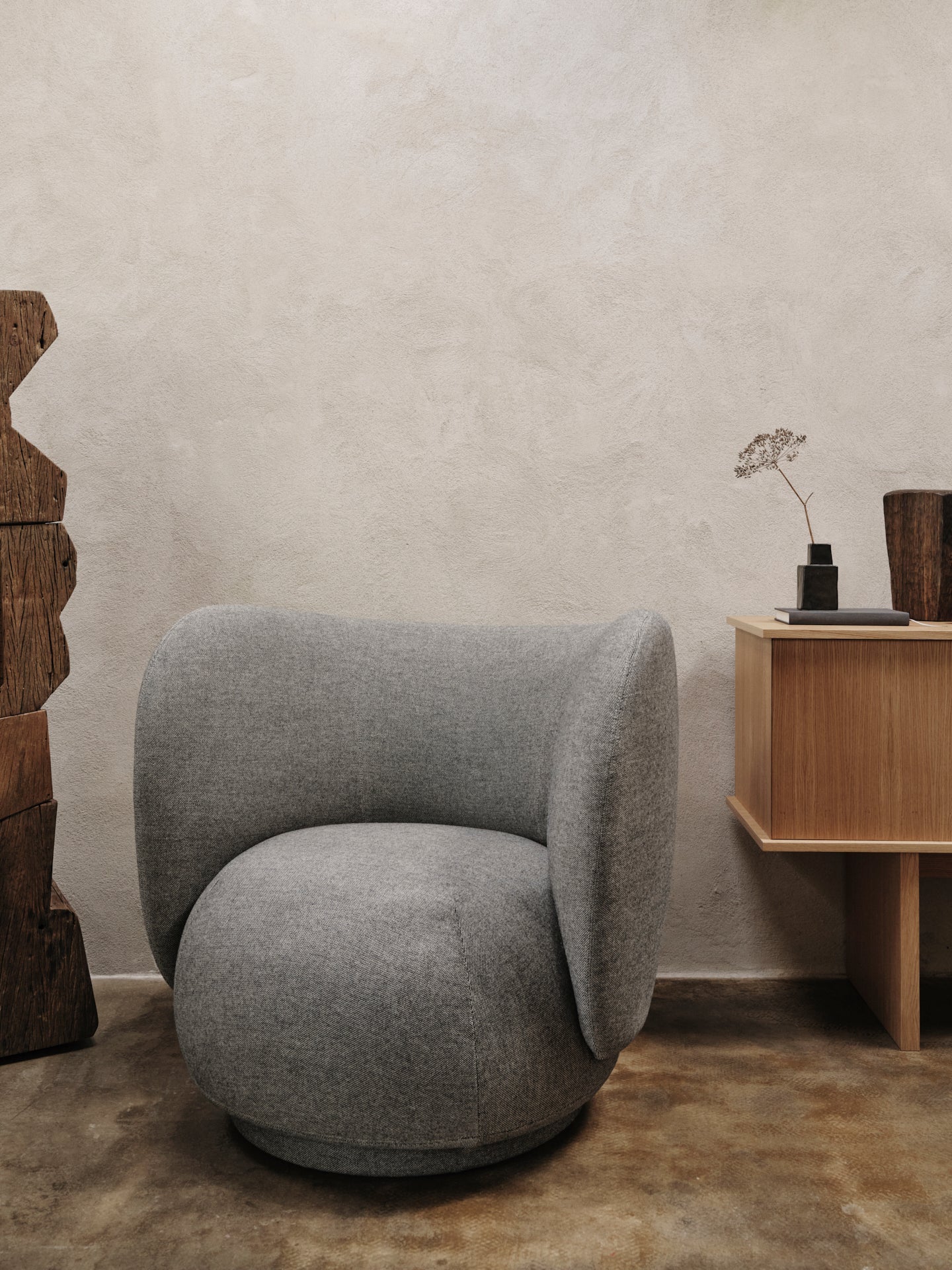 Křeslo otočné RICO LOUNGE Main Line Flax šedé