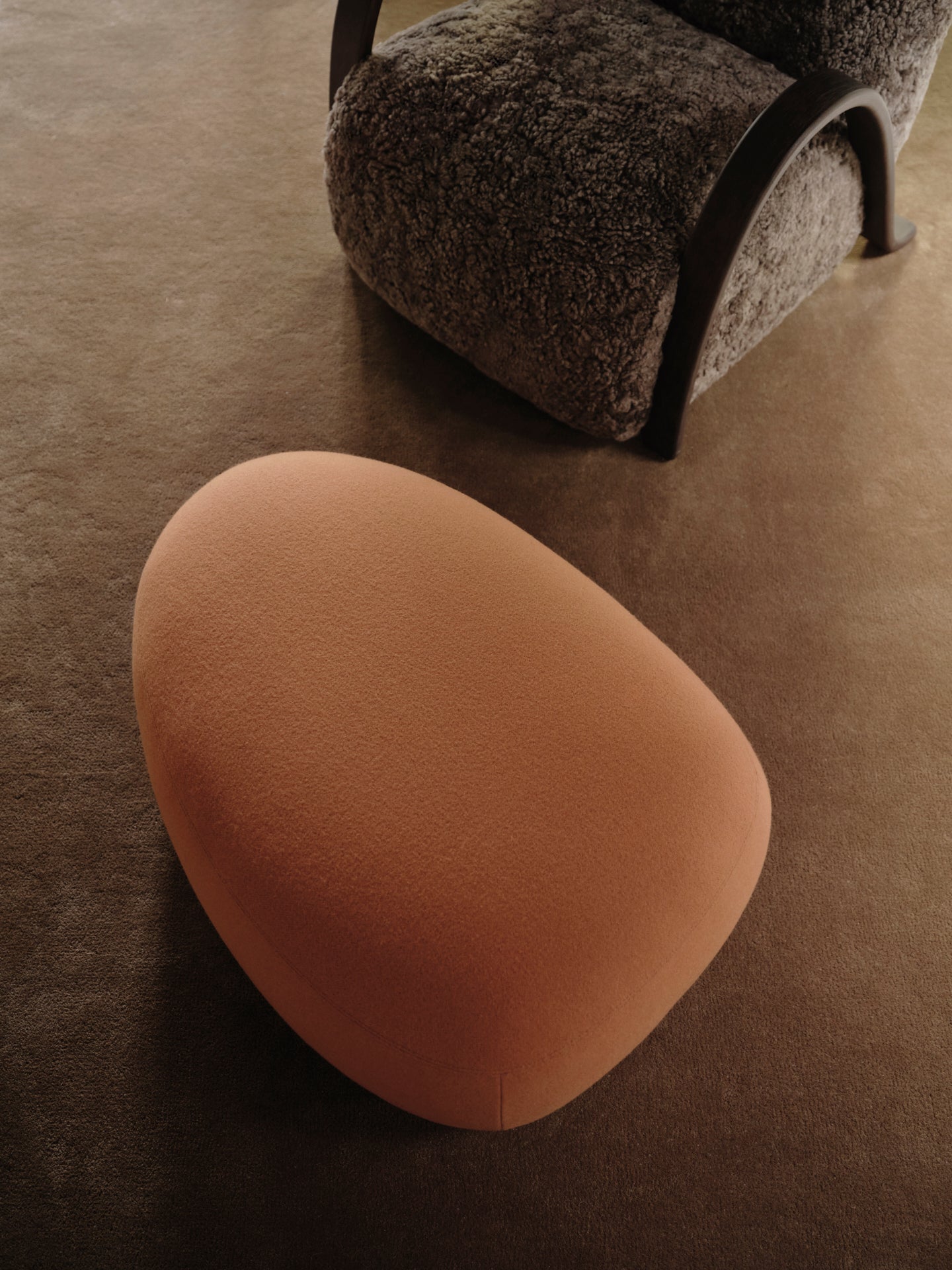 PUF RICO LOVEER UPHOLDERED