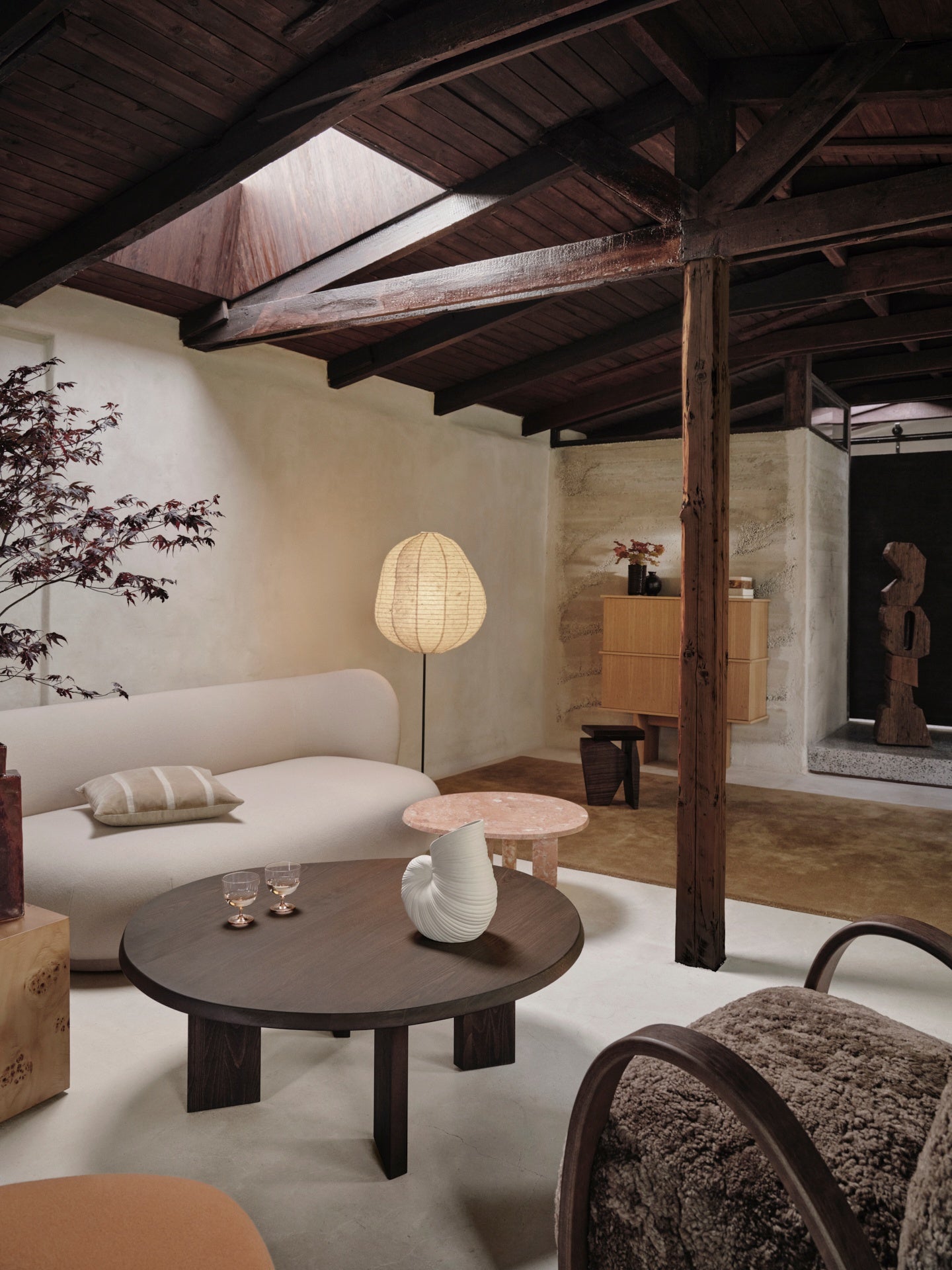 Boční stolek TAULA růžový mramor
