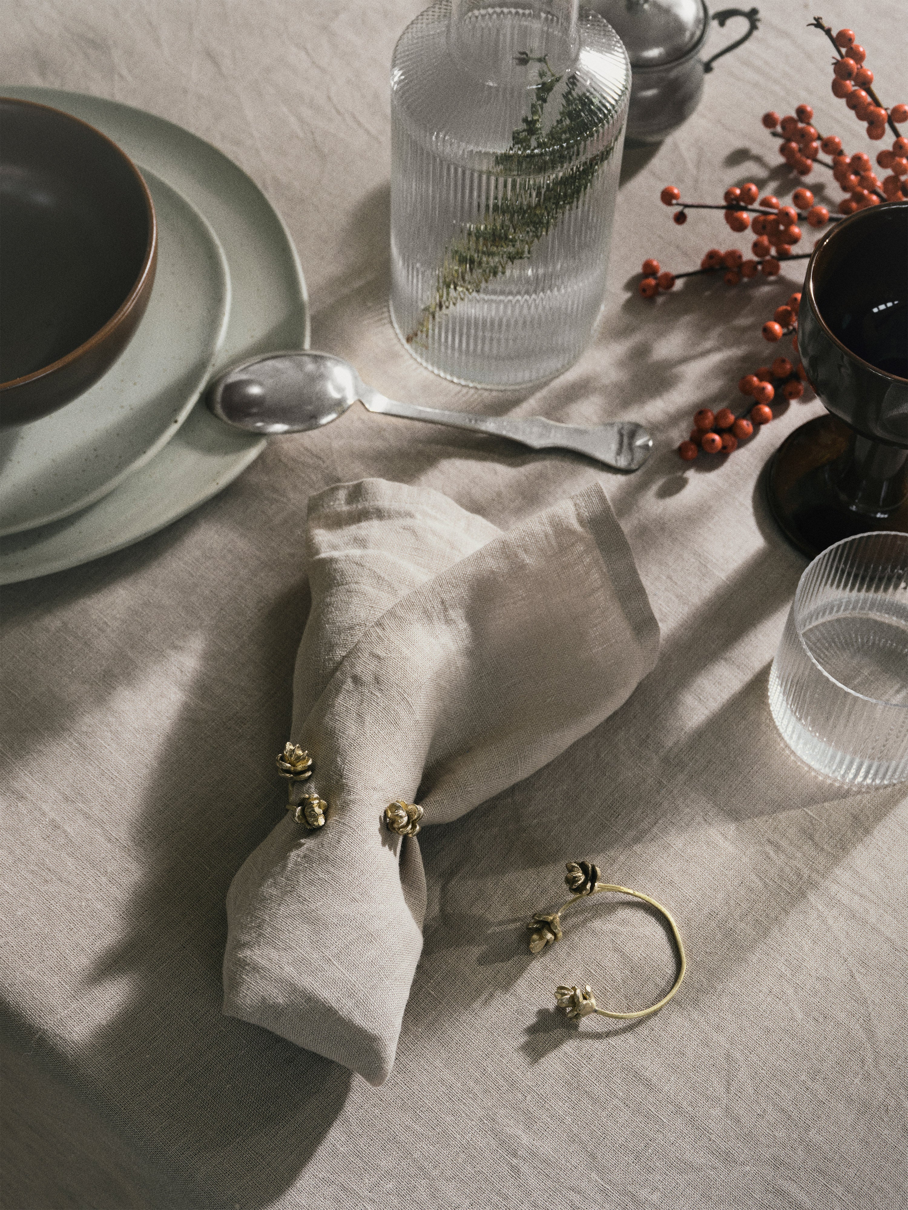 FOREST brass napkin ring set