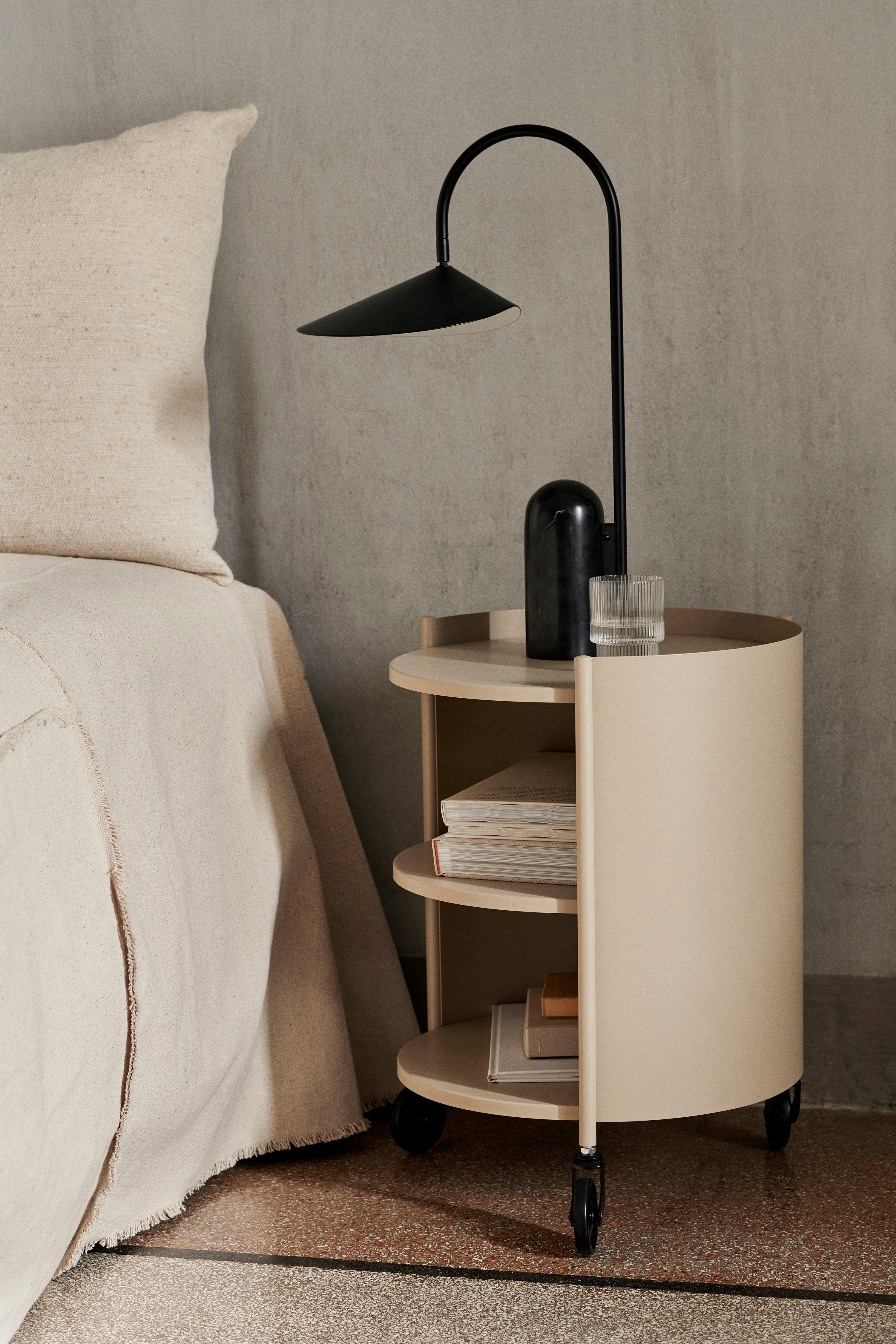 Arum table lamp black marble