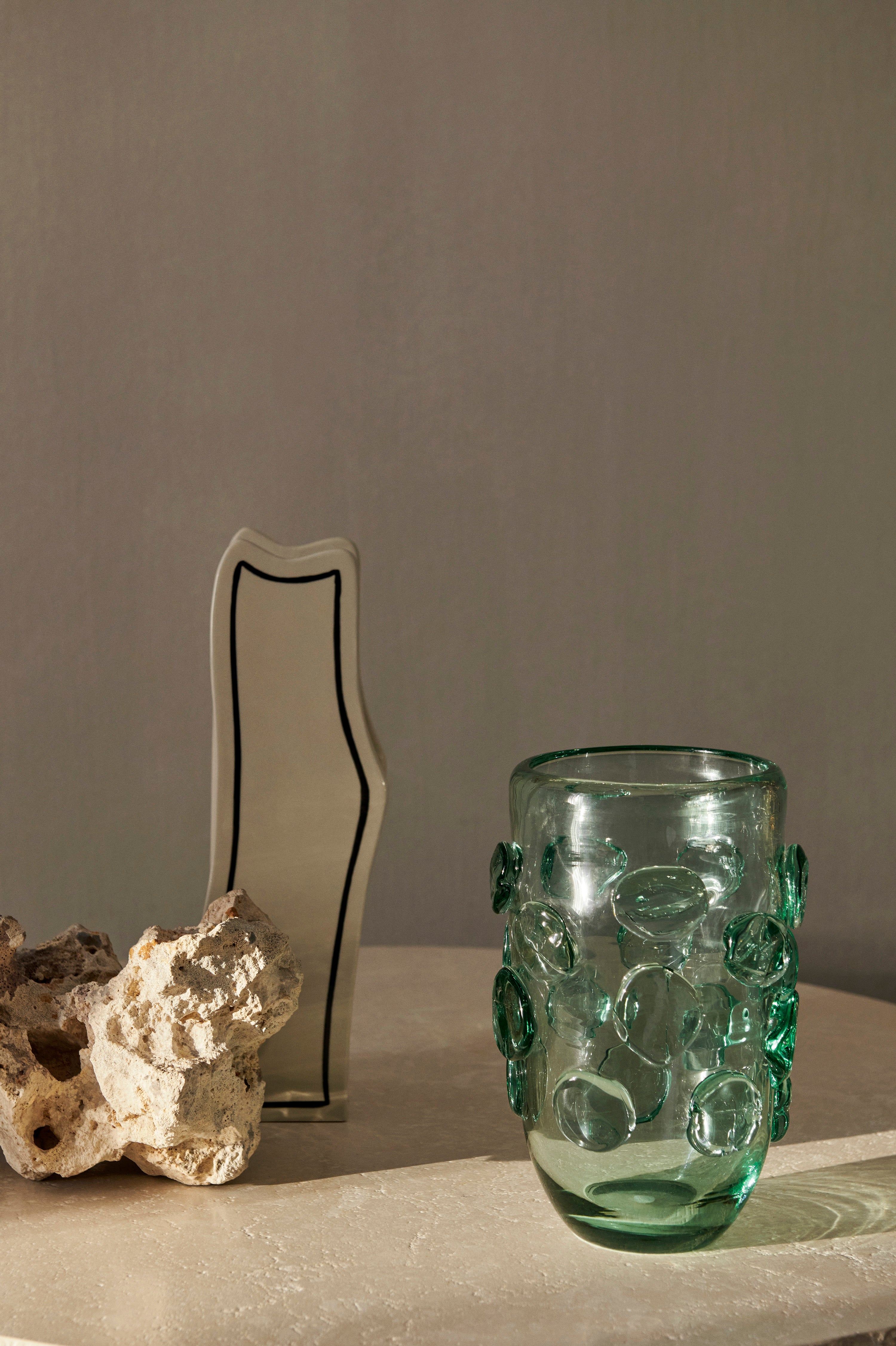Váza PASTE VASE SLIM zlomená bílá s černým vzorem