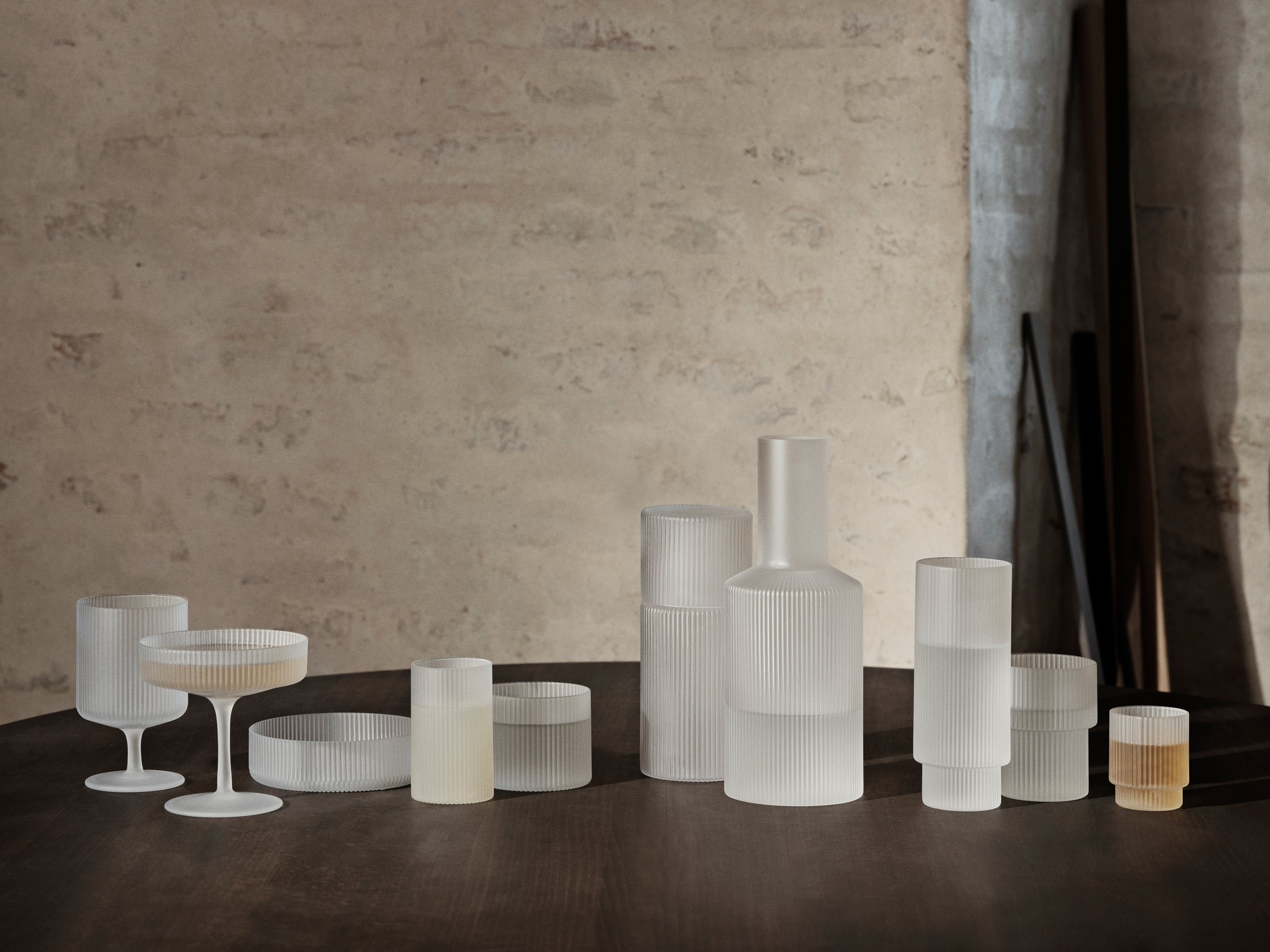 Sada skleniček na šampaňské RIPPLE SAUCERS bílé sklo