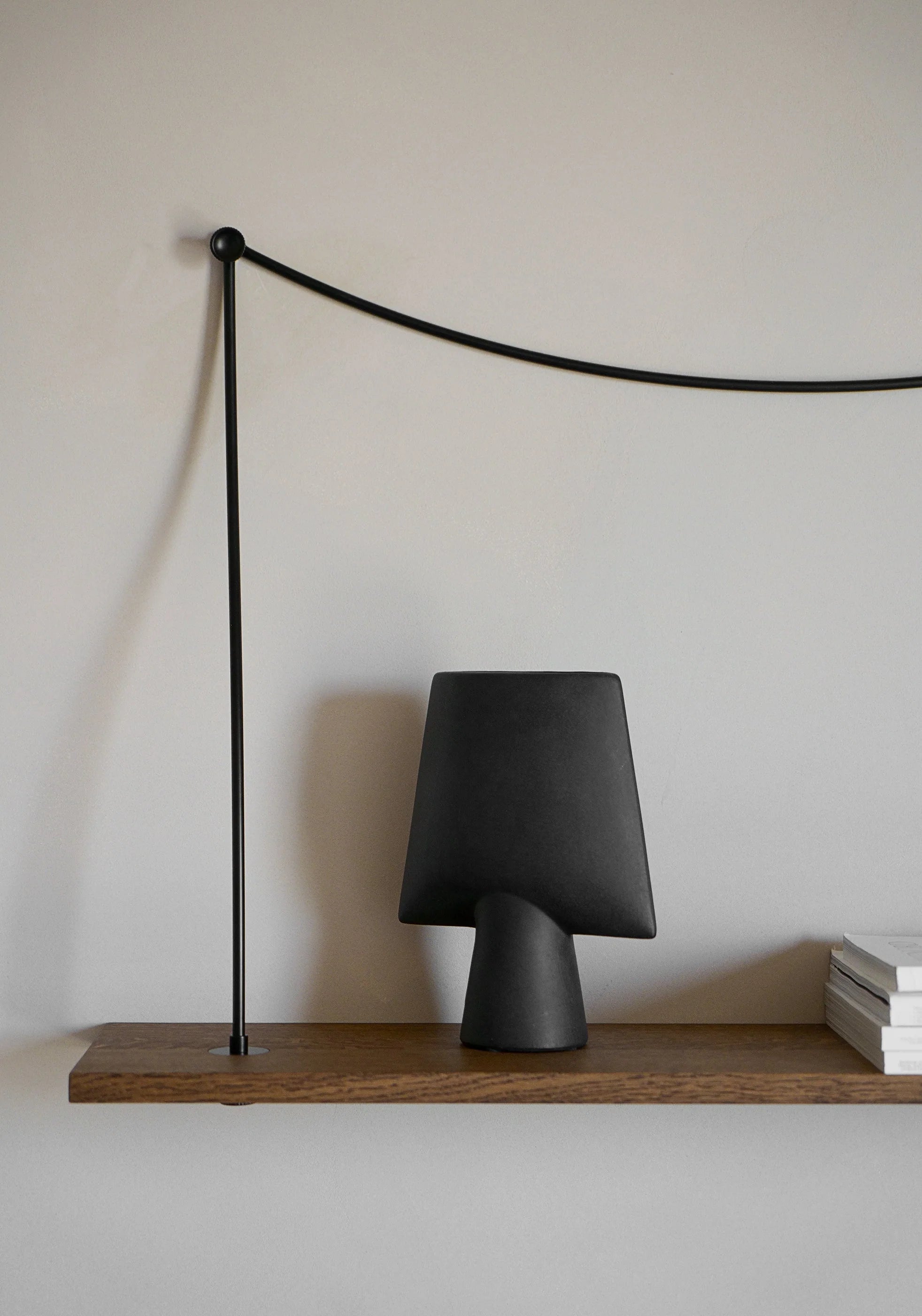 Police FERRO dubové dřevo