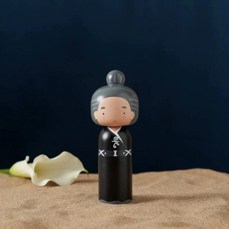 Figurka dekoracyjna GEORGIA O'KEEFFE Lucie Kaas Eye on Design