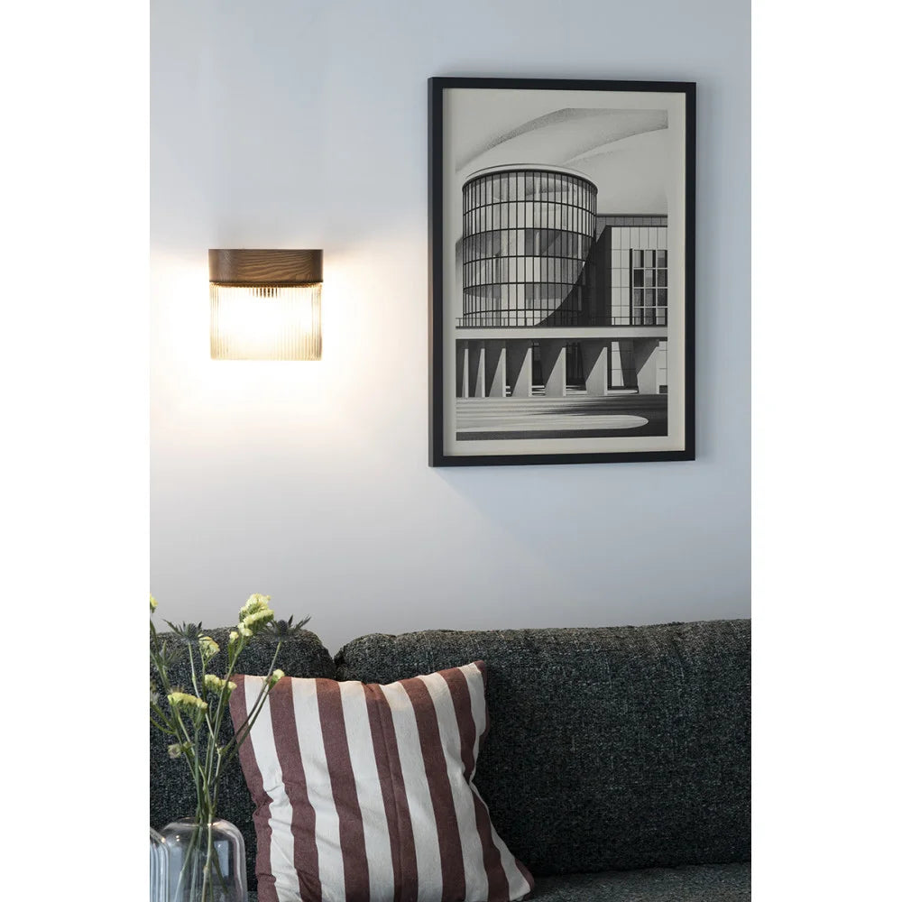 Nástěnné svítidlo FLUMINA sklo rýhované a jasanové dřevo