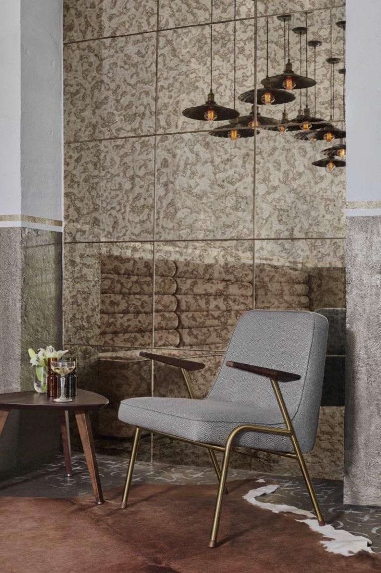 Fotel 366 METAL beżowy w tkaninie Boucle Creme 366 concept Eye on Design