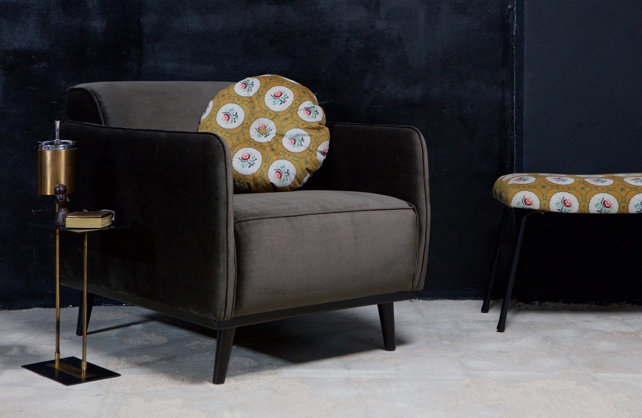 Fotel aksamitny STATEMENT ciemnozielony Be Pure Eye on Design