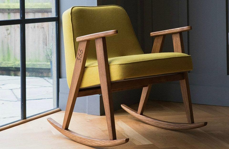 Fotel bujany 366 żółty w tkaninie Boucle Mustard 366 concept Eye on Design