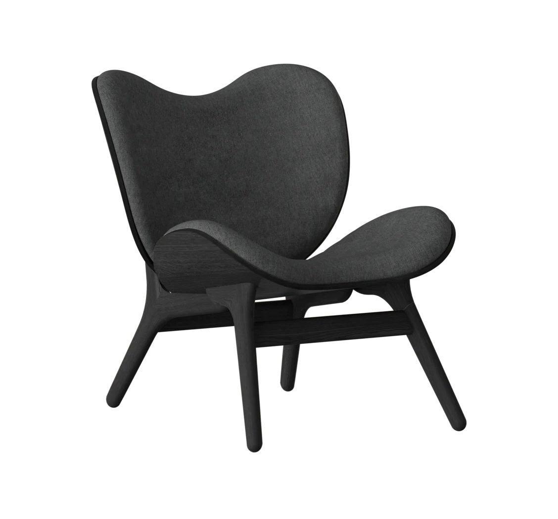 Fotel CONVERSATION PIECE antracytowy z czarną podstawą UMAGE Eye on Design