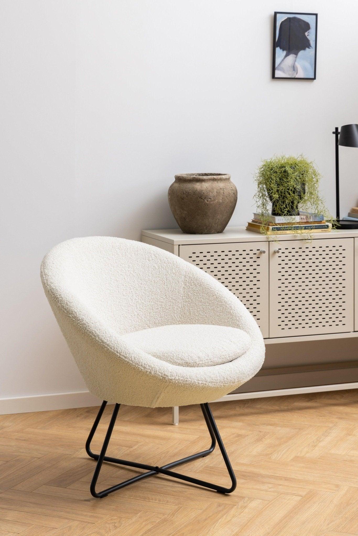 Fotel FELIX boucle kremowy z czarną podstawą Actona Eye on Design