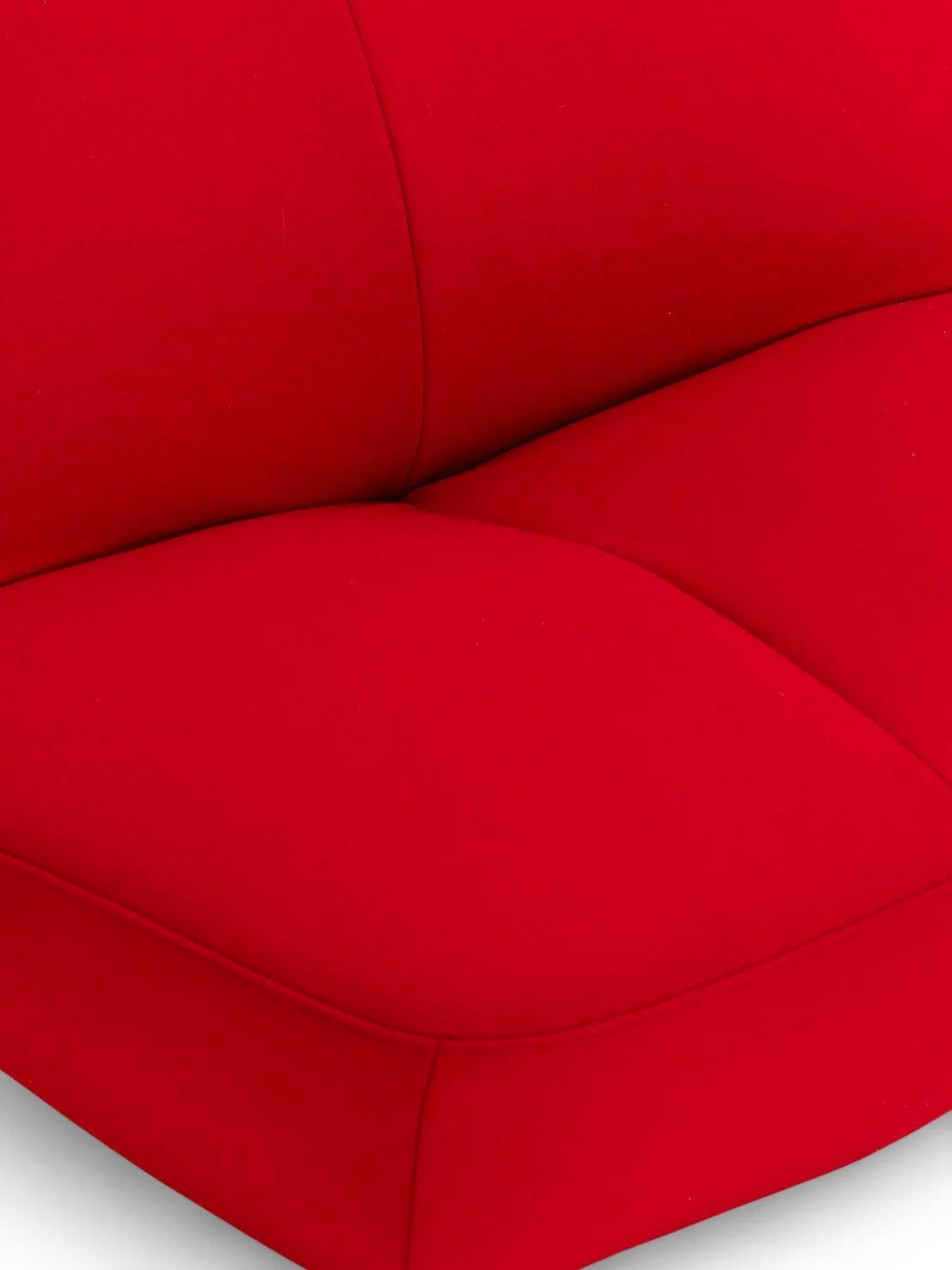 Fotel KISSS tapicerowany Moooi Eye on Design