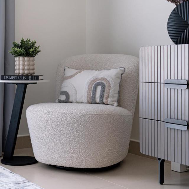 Fotel obrotowy DORIA kremowy Eichholtz Eye on Design