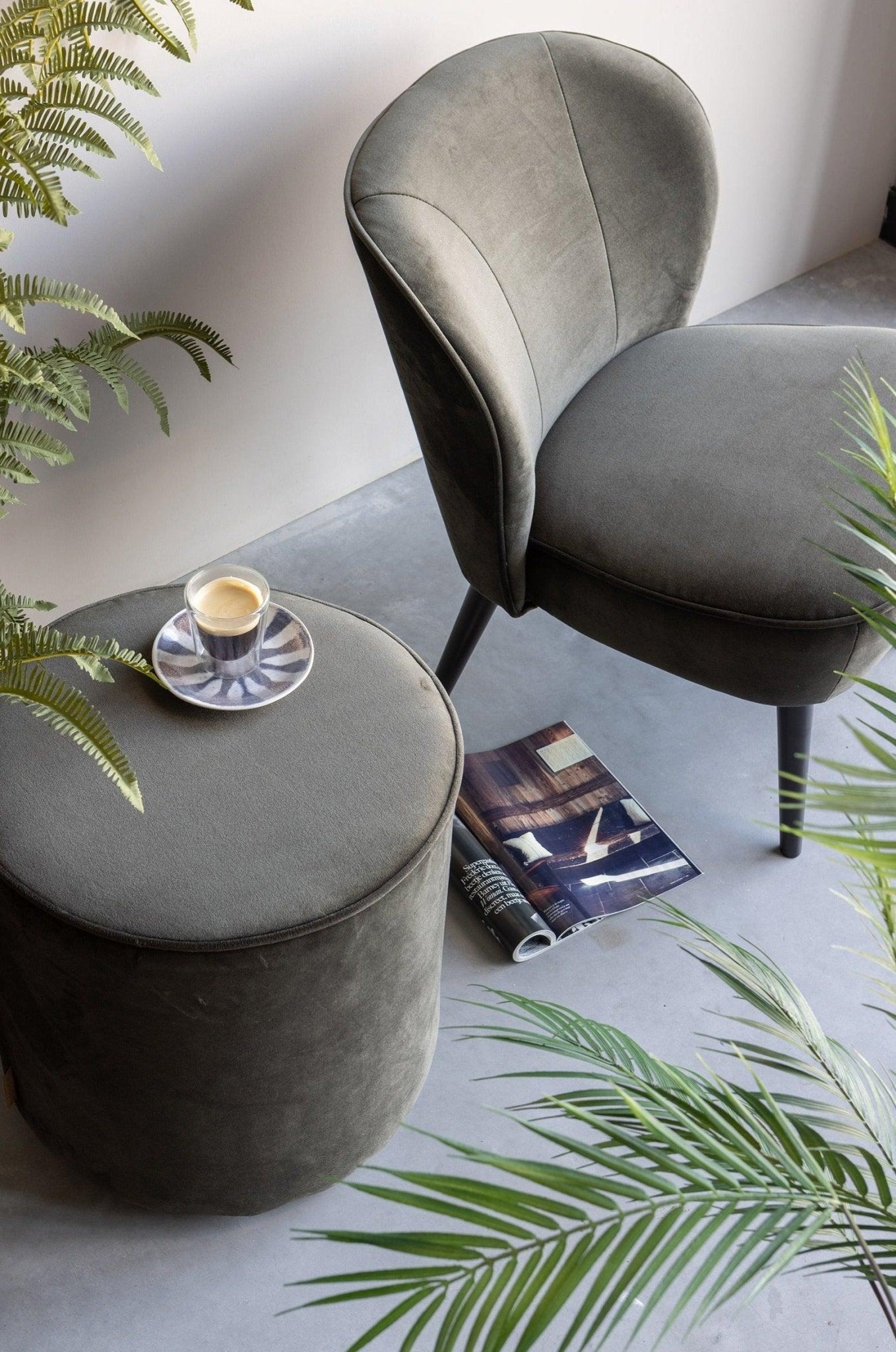 Fotel SARA oliwkowy zielony Woood Eye on Design