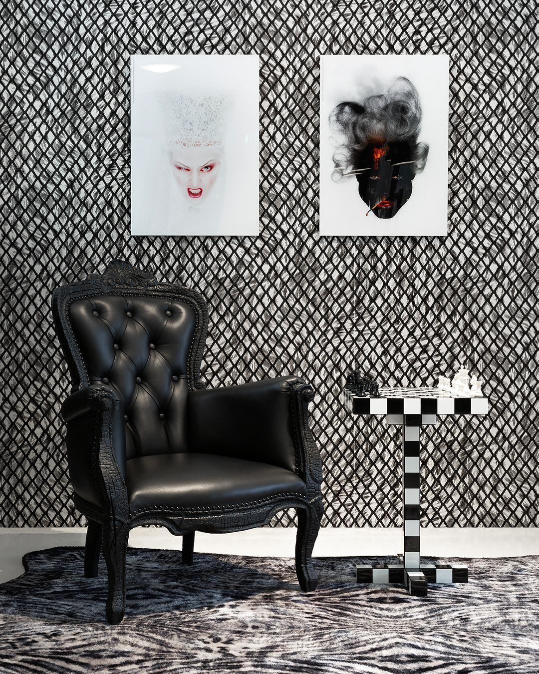 Fotel SMOKE czarny Moooi Eye on Design