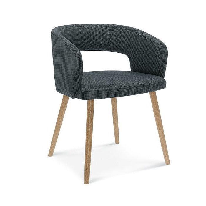 Fotel tapicerowany CUBE B-1523 drewno bukowe Fameg Eye on Design