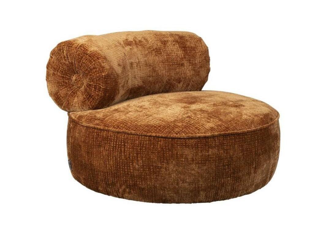 Fotel TILBURY karmelowy Dutchbone Eye on Design