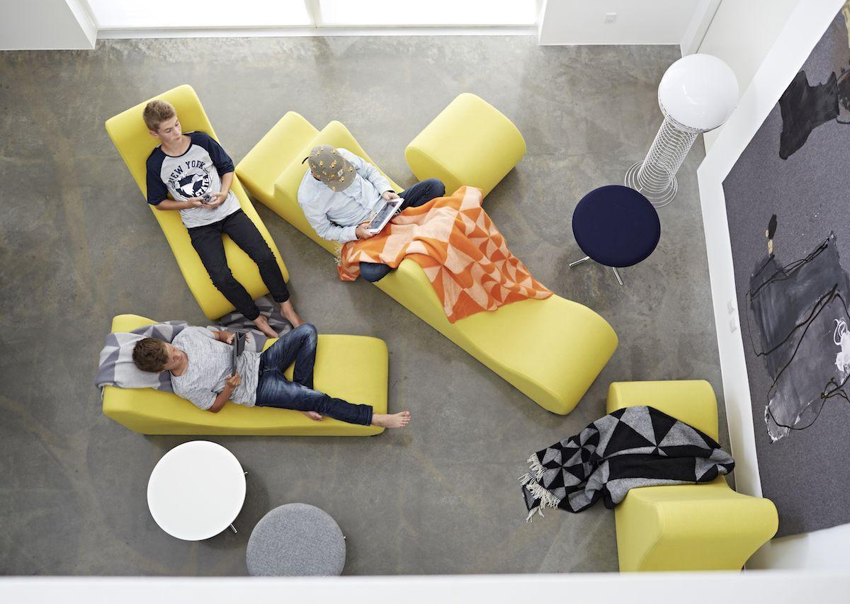Fotel WELLE 2 - kolor do wyboru Verpan Eye on Design