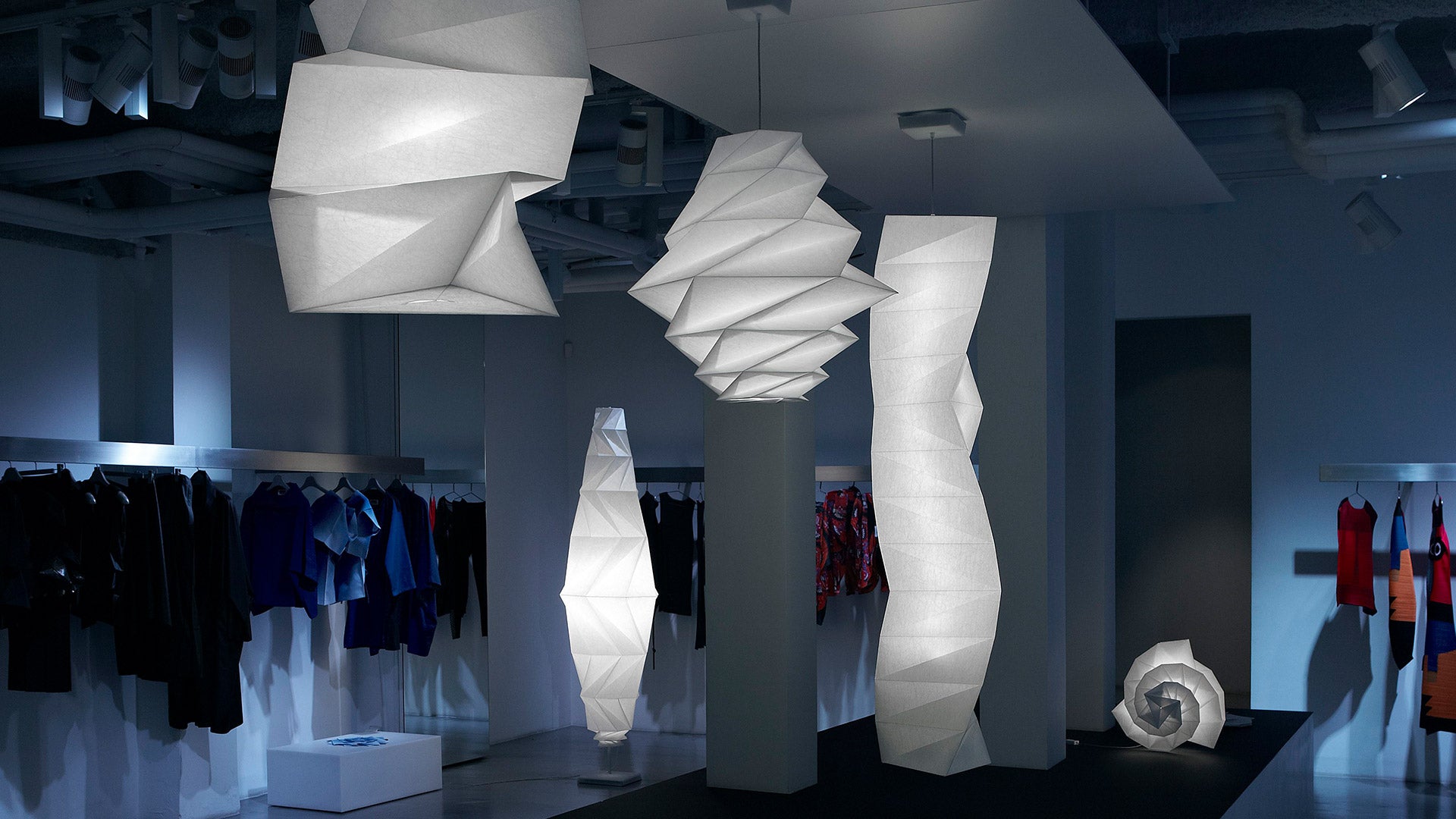 TATSUNO-OTOSHIGO White Pendant Lamp