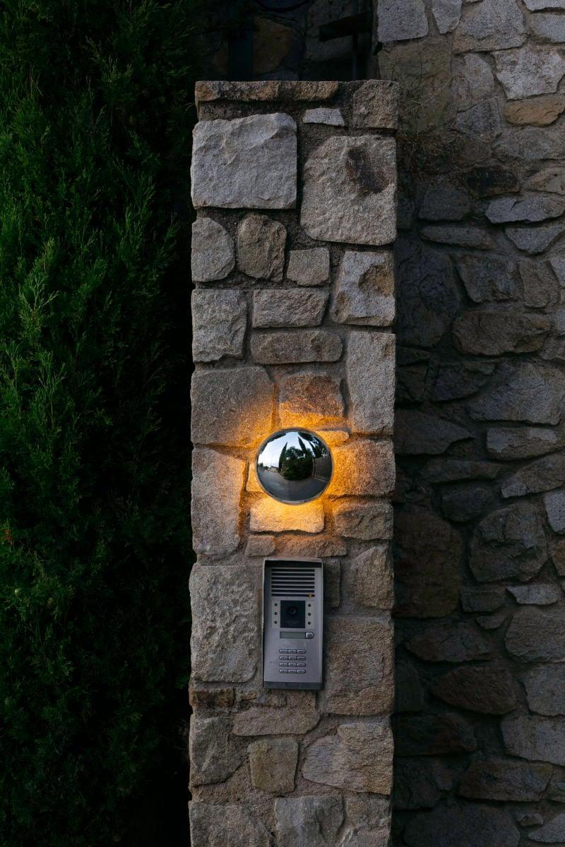 Kinkiet zewnętrzny BABILA stal polerowana Marset Eye on Design