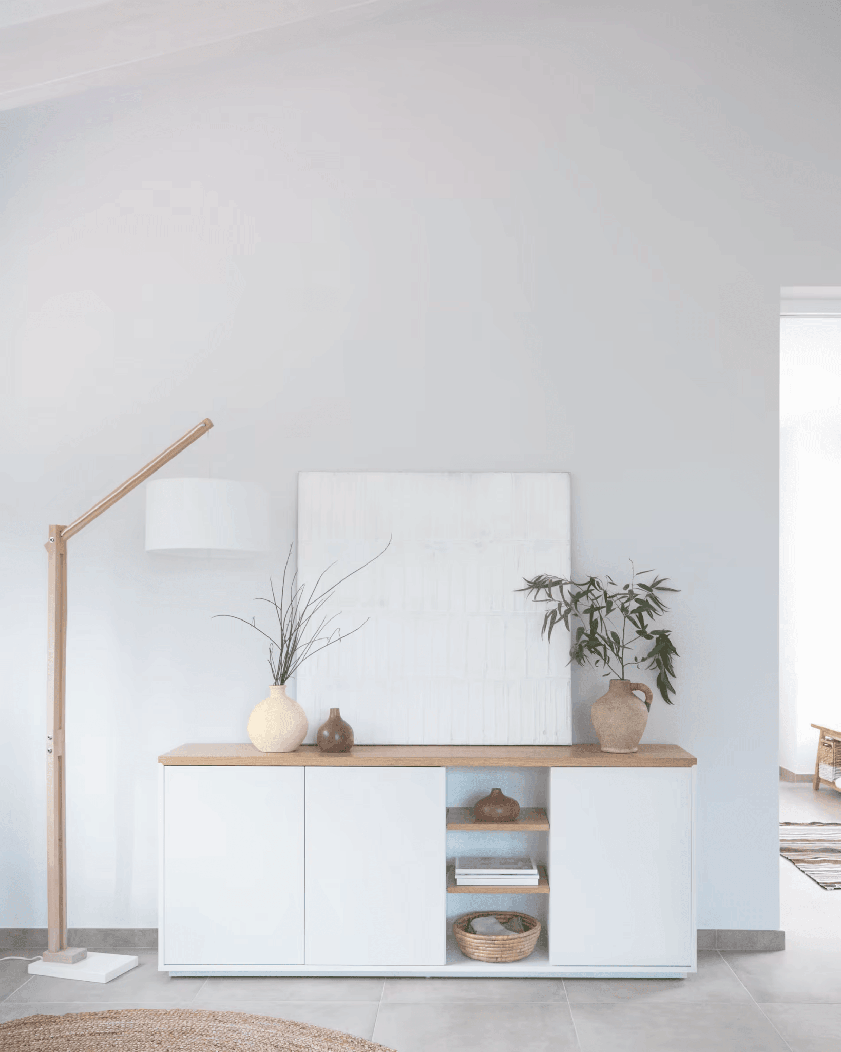 Komoda 3-drzwiowa ABILEN biały La Forma Eye on Design
