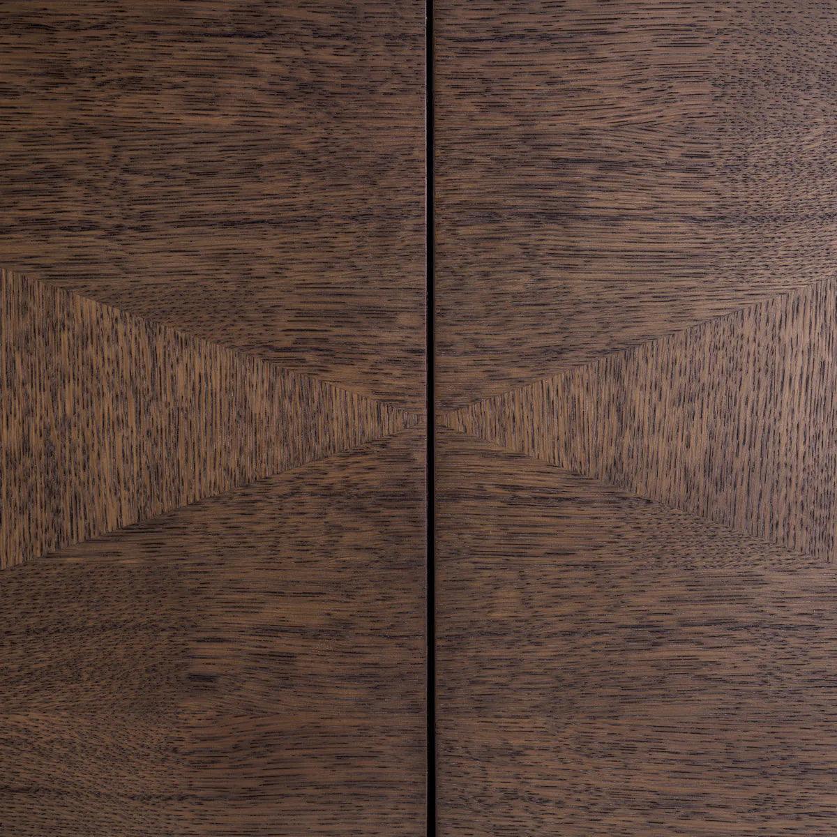 Komoda SONESTA fornir dębowy mokka Eichholtz Eye on Design