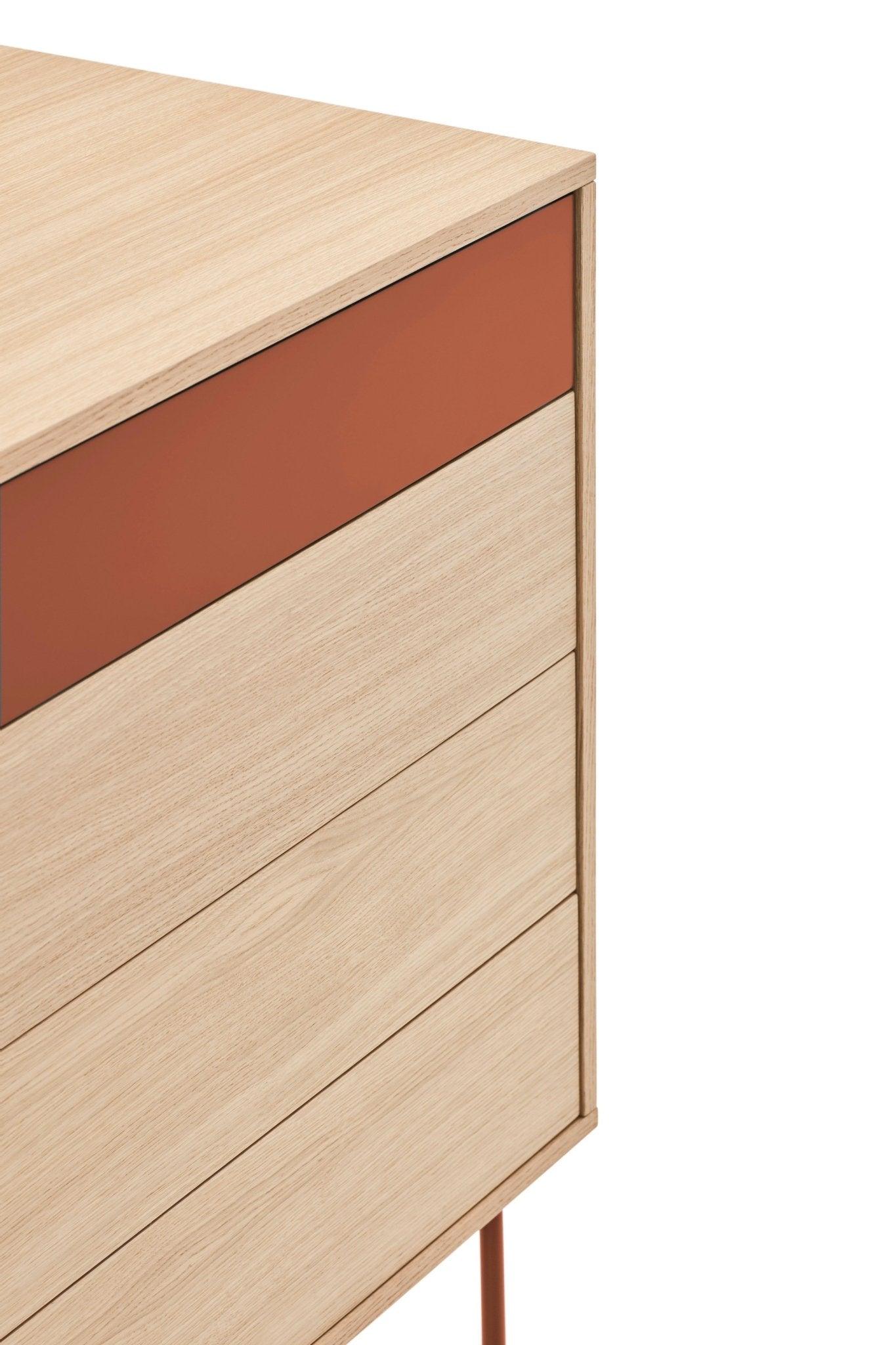 Komoda wysoka YOKO czerwony Teulat Eye on Design