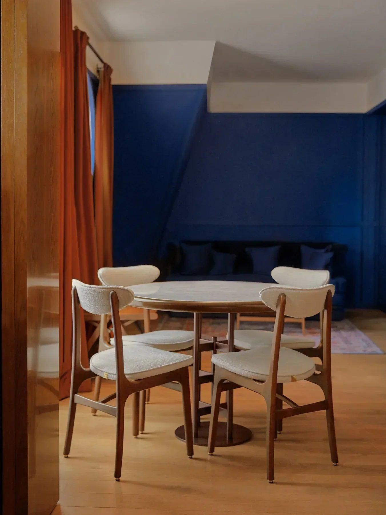 Krzesło 200-190 różowy w tkaninie Velvet Powder Pink 366 concept Eye on Design