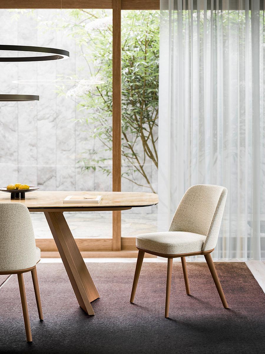 Krzesło FOYER ceglany z drewniana podstawą Calligaris Eye on Design