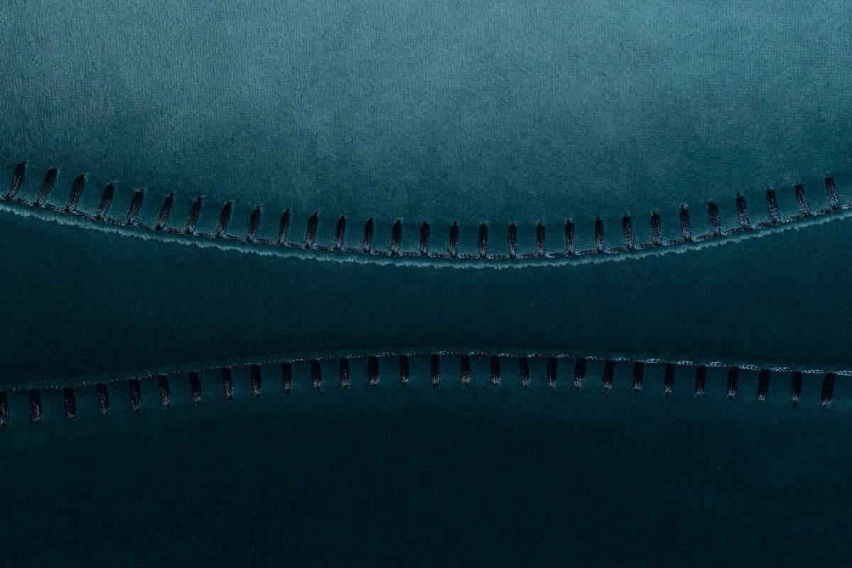 Krzesło FRANKY VELVET niebieski Dutchbone Eye on Design