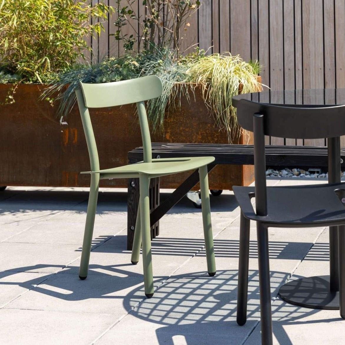 Krzesło FRIDAY zielony Zuiver Eye on Design