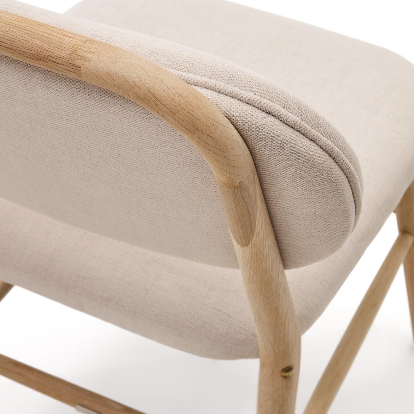 Krzesło HELDA beżowy szenil z drewnianą podstawą La Forma Eye on Design