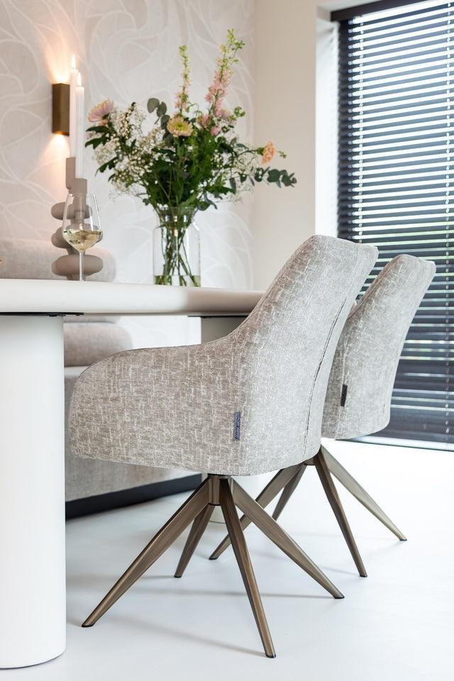 Krzesło obrotowe LISONNE perłowy Richmond Interiors Eye on Design