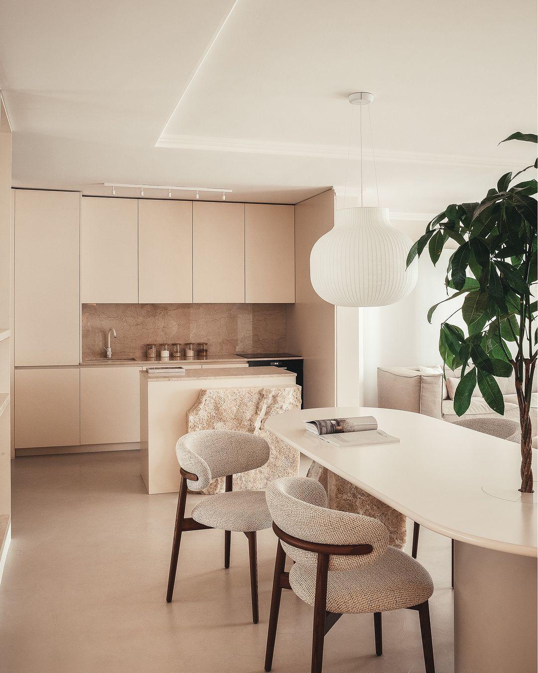 Krzesło OLEANDRO boucle antracytowy z drewnianą podstawą Calligaris Eye on Design