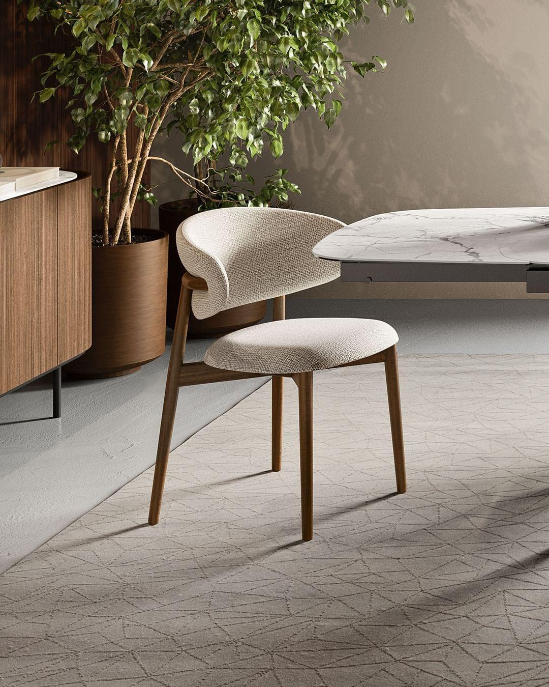 Krzesło OLEANDRO boucle jasnobrązowy z drewnianą podstawą Calligaris Eye on Design