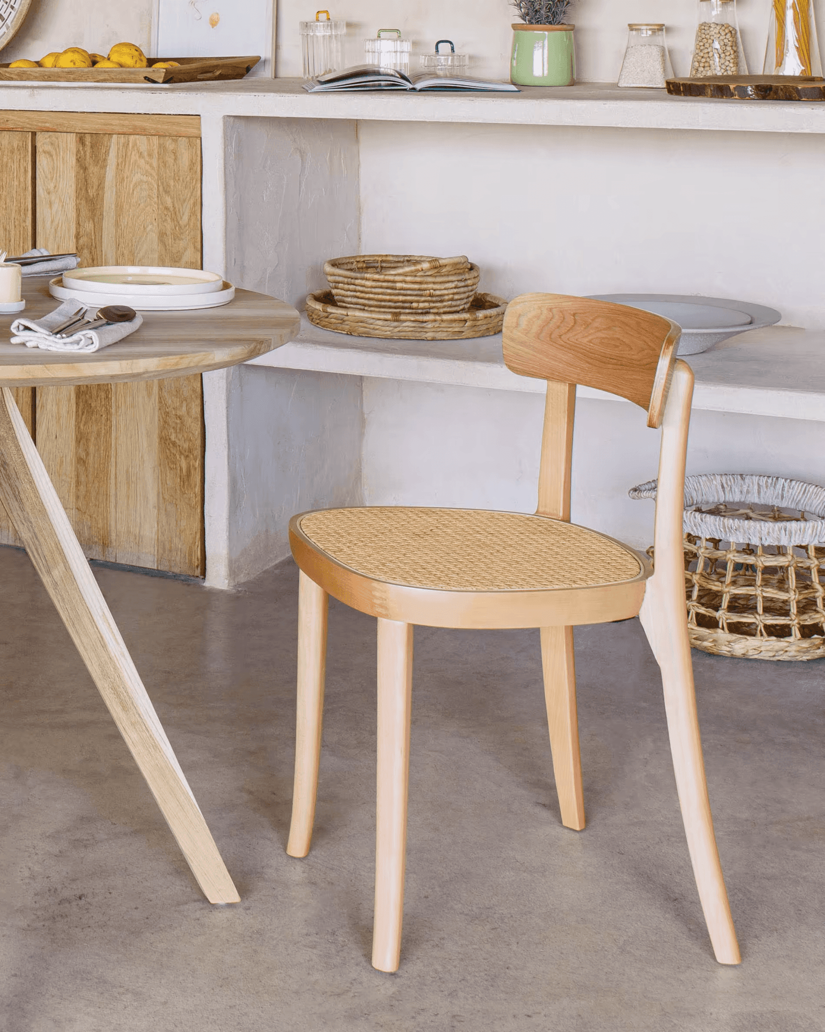 Krzesło ROMANE drewno bukowe La Forma Eye on Design