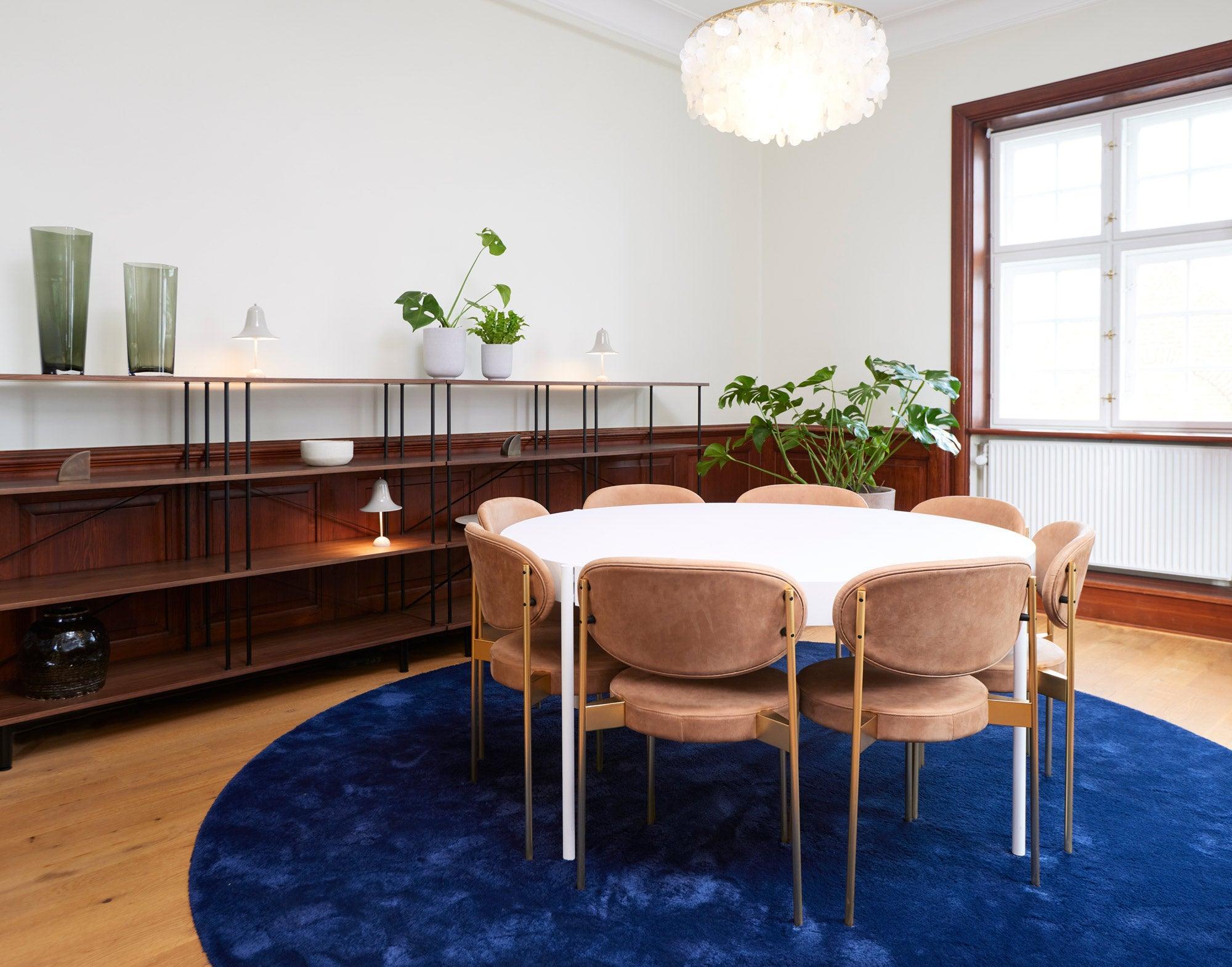 Krzesło SERIES 430 CHAIR BRASS - kolor do wyboru Verpan Eye on Design