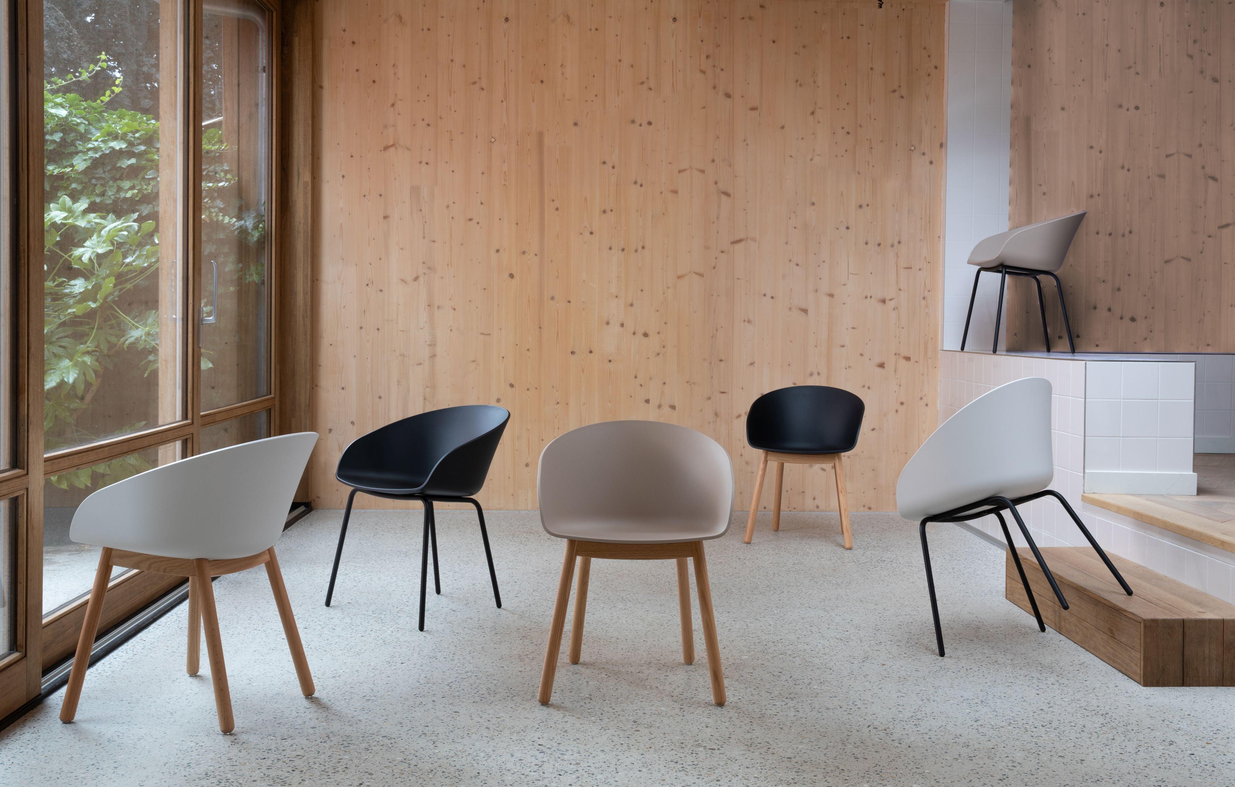 Krzesło VOID biały z czarna podstawą Zuiver Eye on Design