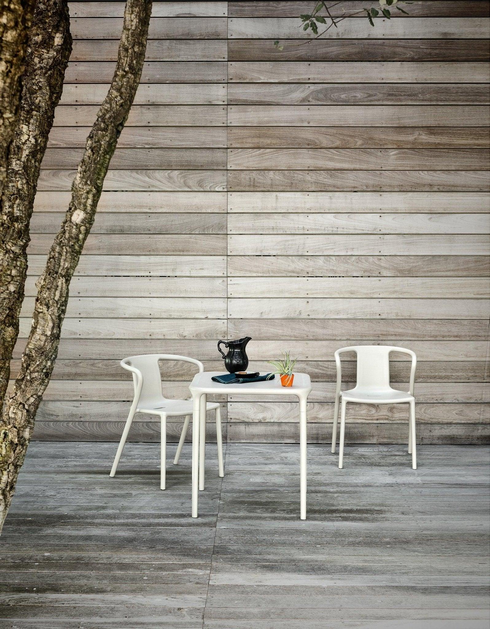 Krzesło z podłokietnikami AIR biały Magis Eye on Design