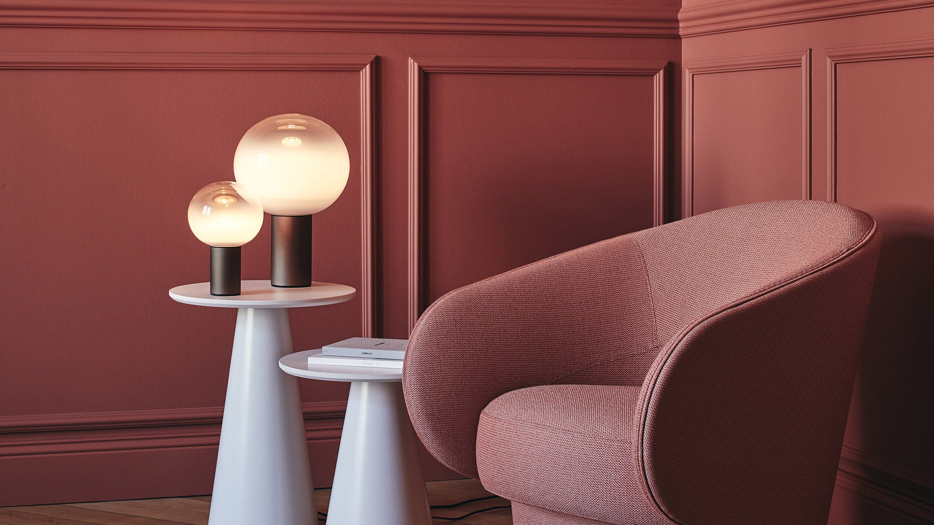 Stolní lampa LAGUNA saténově hnědá