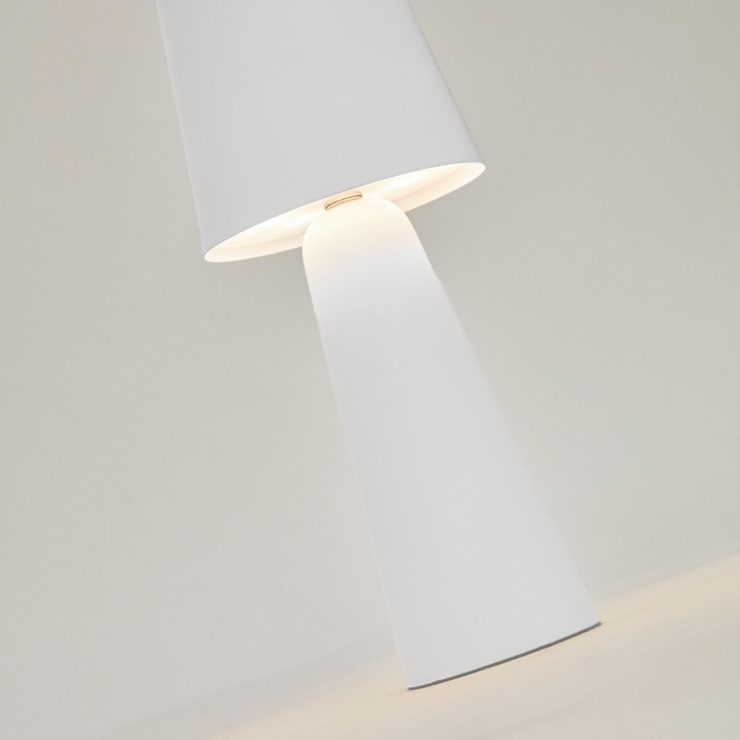 Lampa akumulatorowa zewnętrzna ARENYS biały La Forma Eye on Design