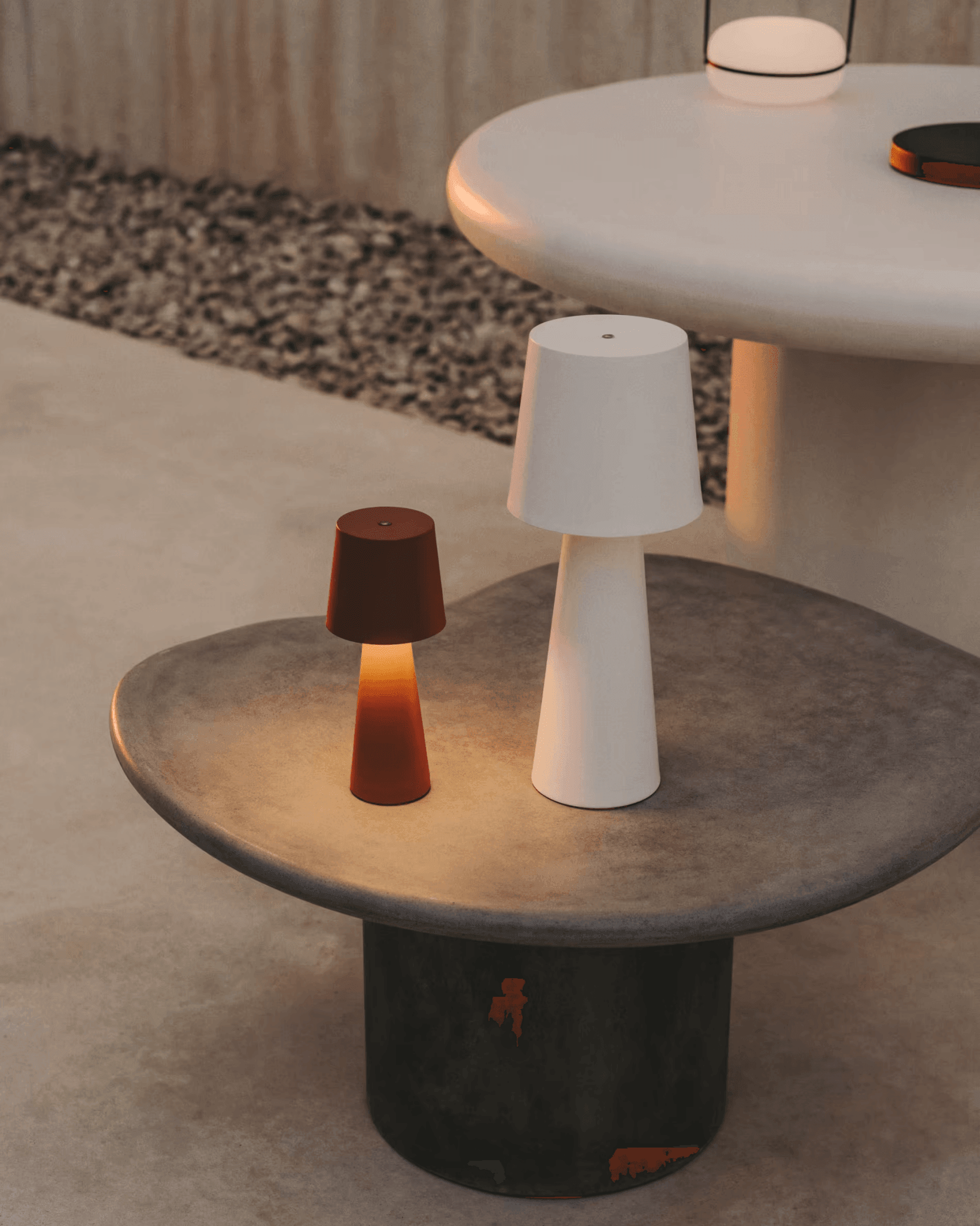 Lampa akumulatorowa zewnętrzna ARENYS biały La Forma Eye on Design