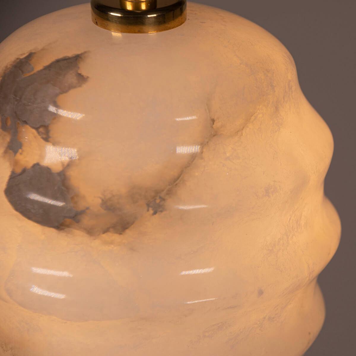 Lampa alabastrowa wisząca KALLIOPE nikiel Embassy Interiors Eye on Design