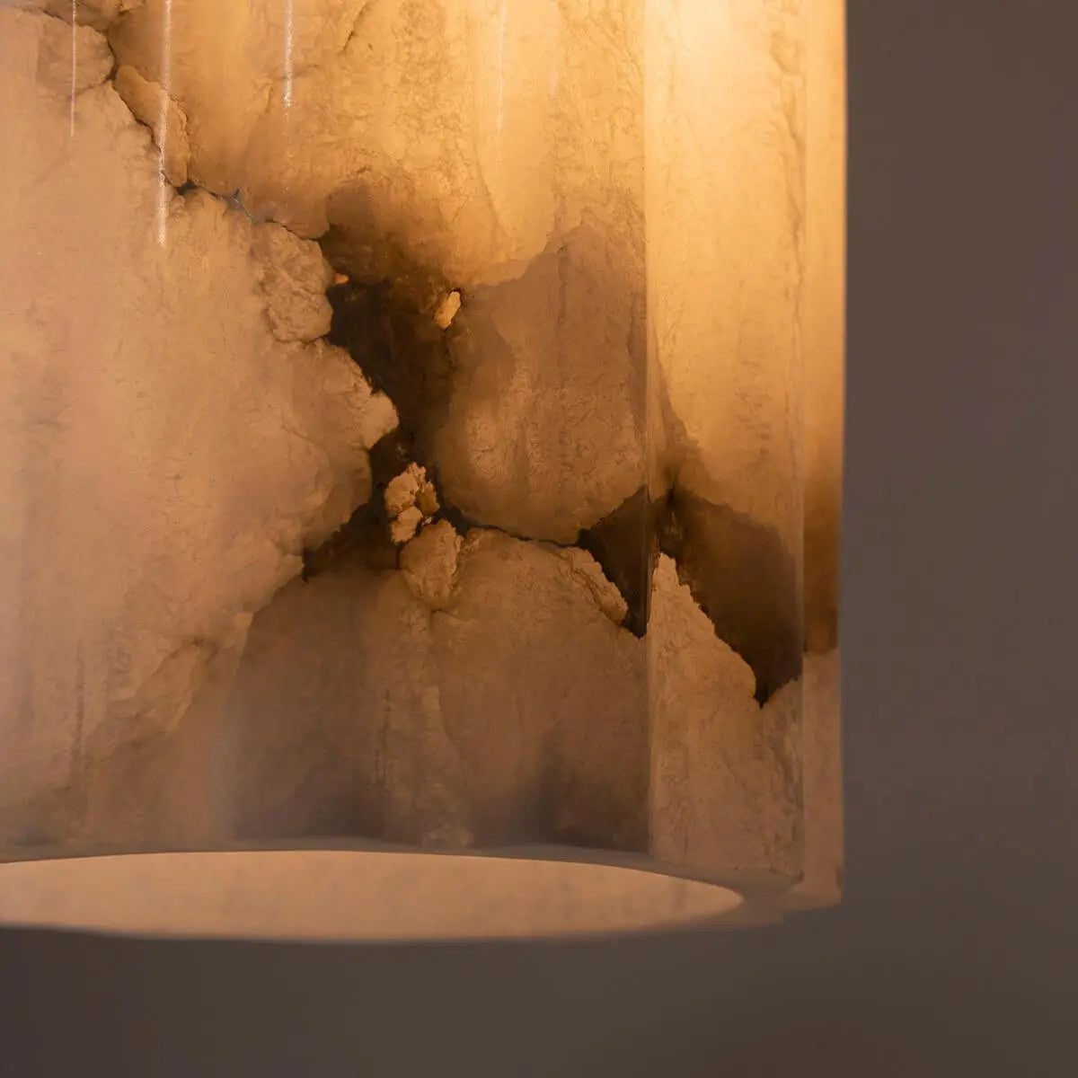 Lampa alabastrowa wisząca URANIA nikiel, marka Embassy Interiors