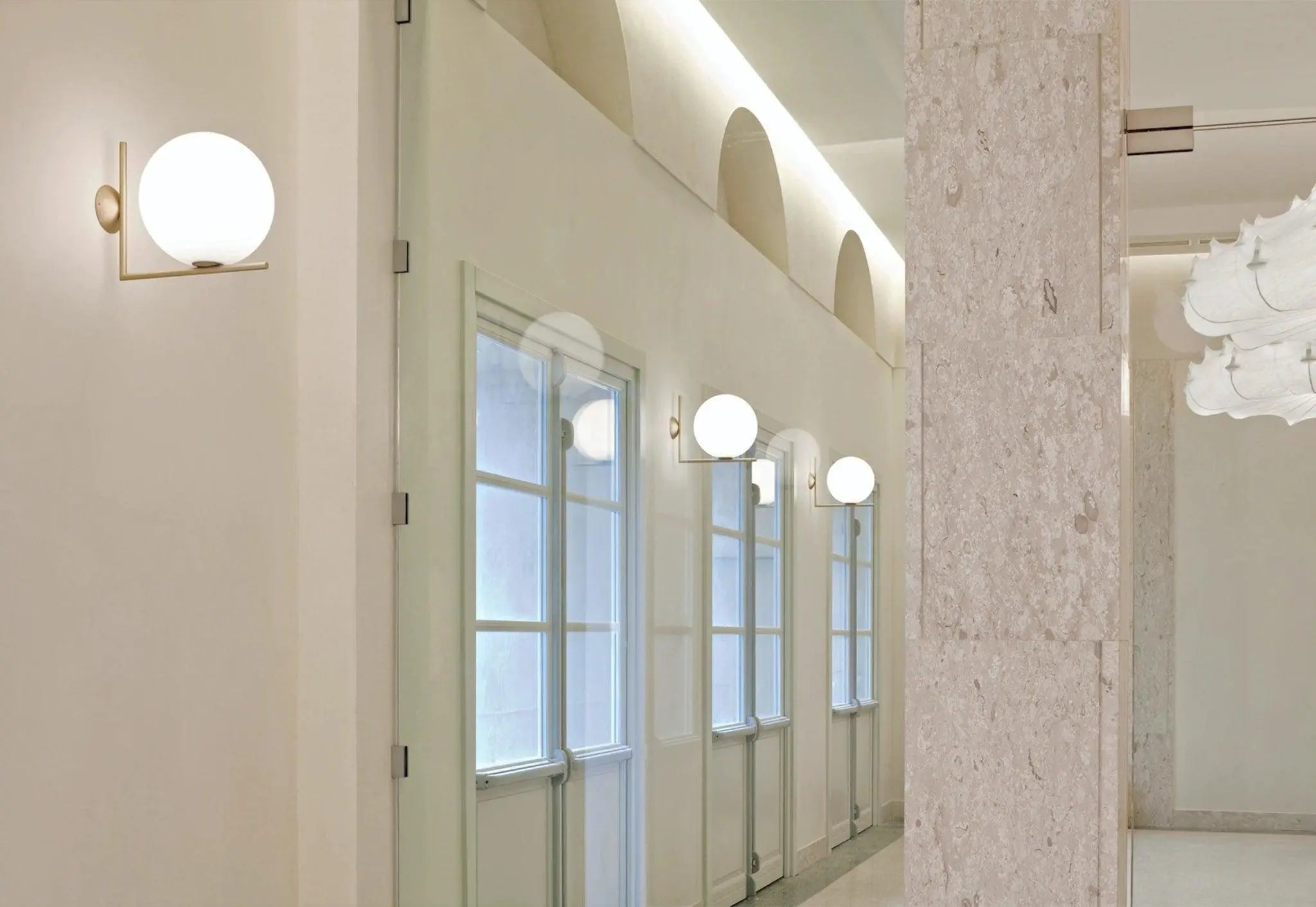 Kinkiet IC LIGHTS mosiężny – lampa ścienna