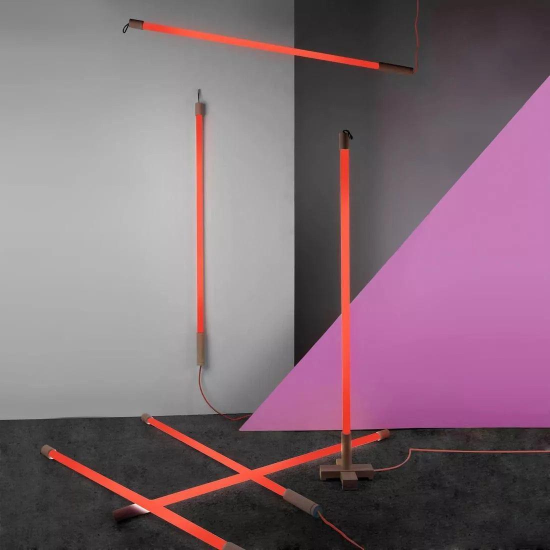 Lampa LED LINEA czerwony Seletti Eye on Design