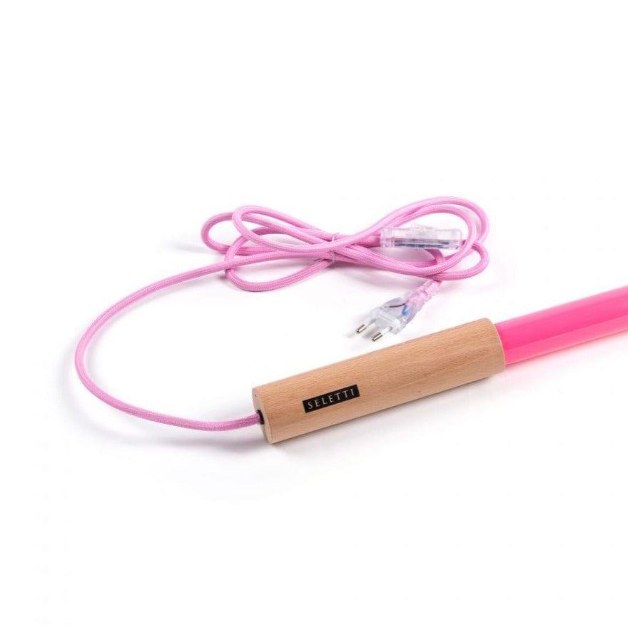 Lampa LED LINEA różowy Seletti Eye on Design