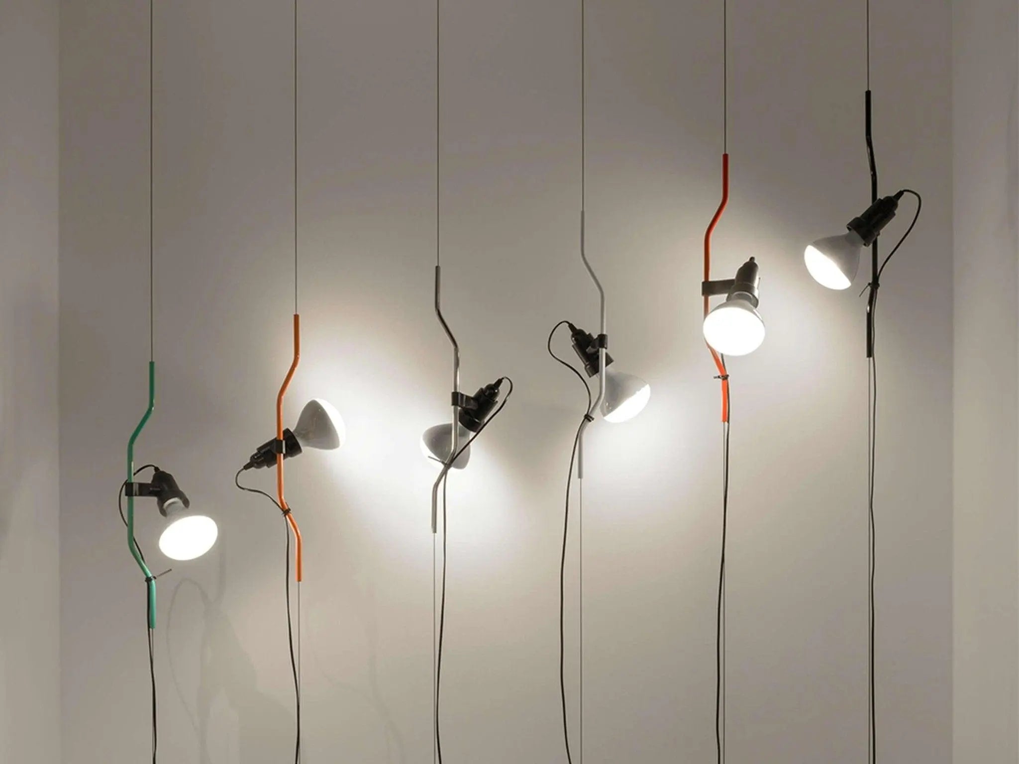Lampa PARENTESI nikiel – styl nowoczesny