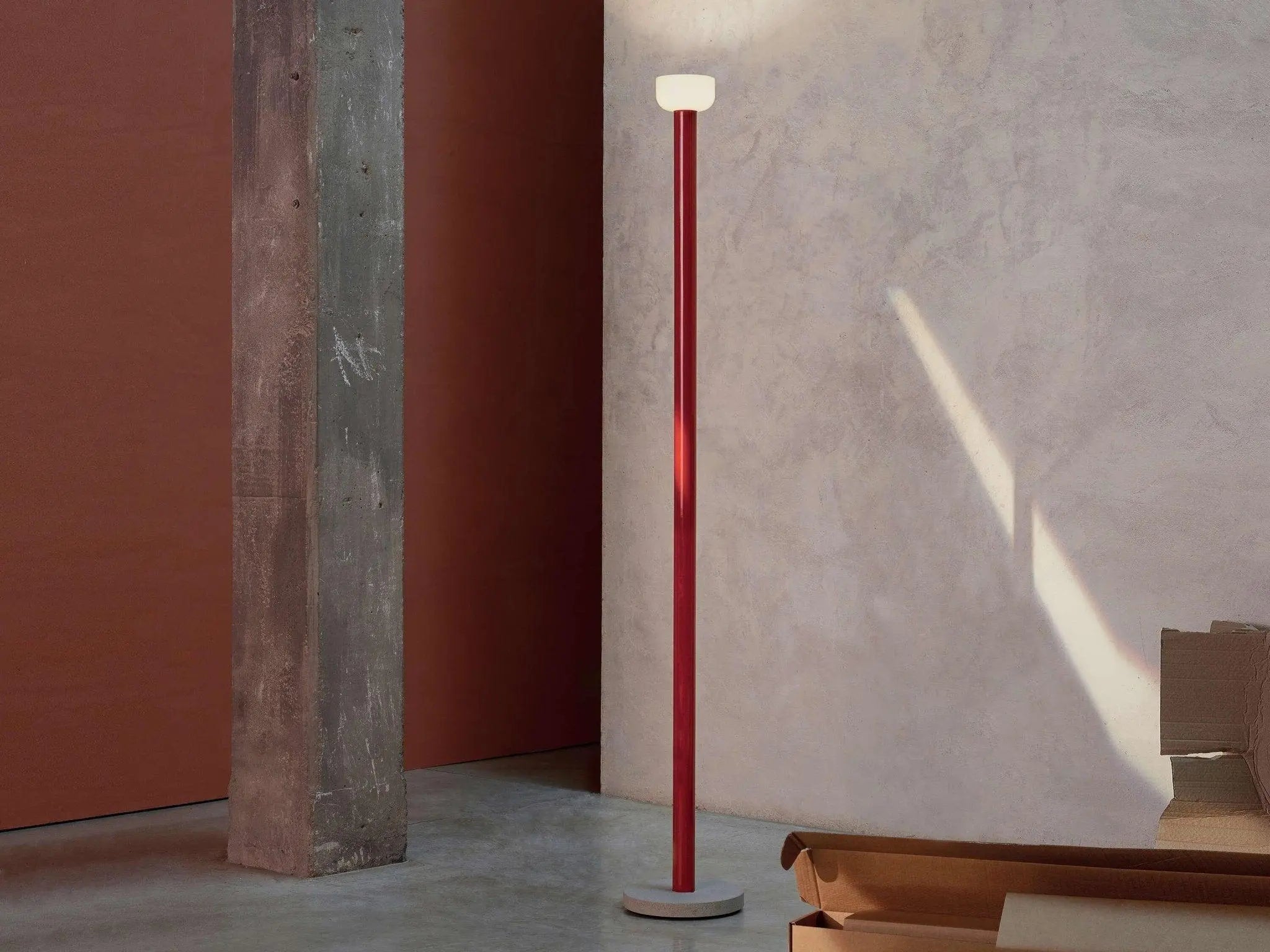 Lampa stojąca BELLHOP ceglasty – Flos