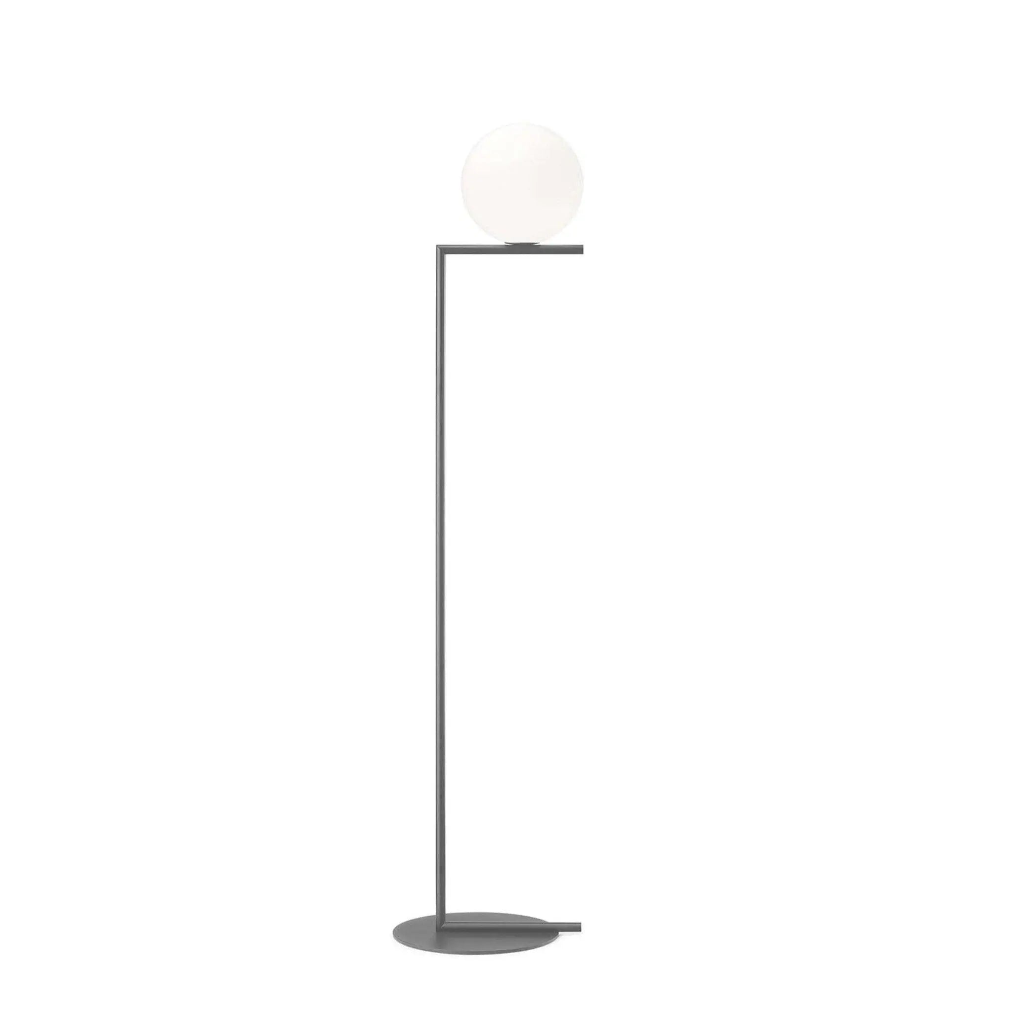 Lampa podłogowa IC LIGHTS czarny – styl minimalistyczny